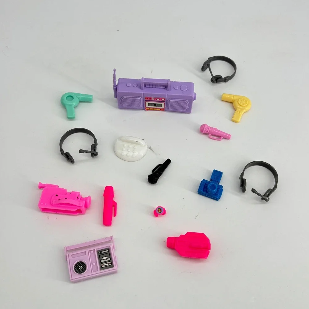 VTG Barbie Doll Old Technology Accessories Lot Boombox Video Camera Headphones‎
